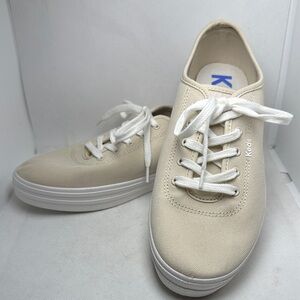Keds Triple Kick Canvas Lace-Up Platform Sneakers – Women’s Size 10 NWT